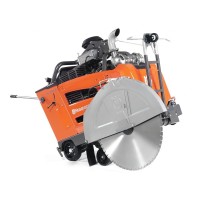 Дизельный самоходный швонарезчик для асфальта Husqvarna FS 7000 с двигателем Deutz с турбонадувом, глубиной реза до 411 мм